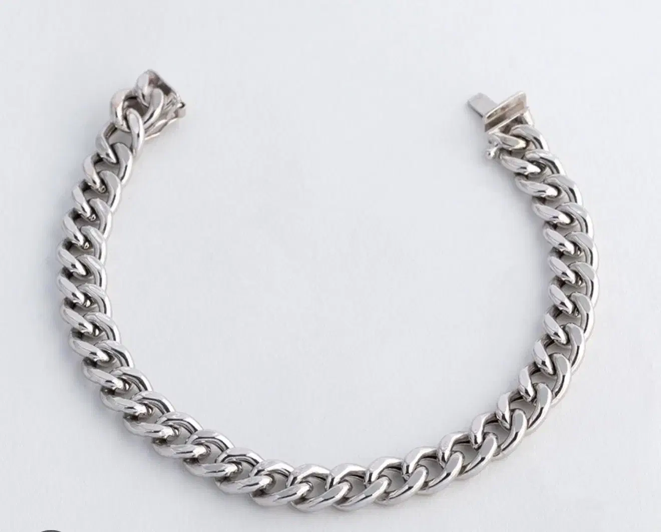 یک دستبند کارتیر طلای سفید|اشیا|کرمانشاه, |دیوار