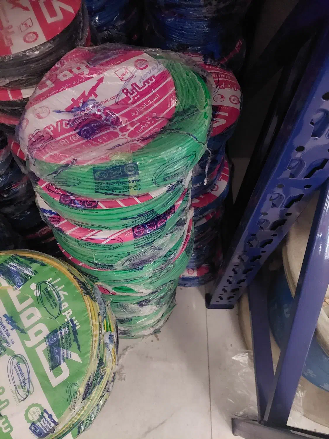 لامپ حبابی ال ای دی ۲۰و ۳۰و۴۰و۵۰و۶۰وات|لامپ و چراغ|قم, پردیسان|دیوار