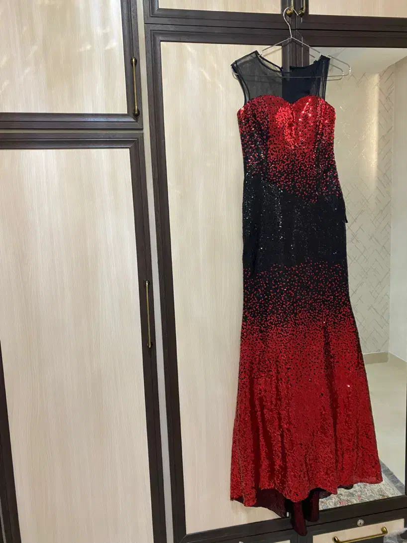 لباس تمیز و بدون پارگی|لباس|تبریز, |دیوار