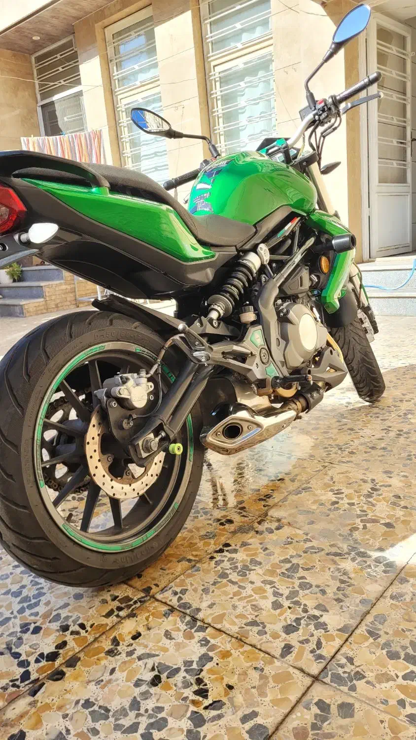 بنلی 300 مدل 96|موتورسیکلت|شیراز, پشم شیشه|دیوار