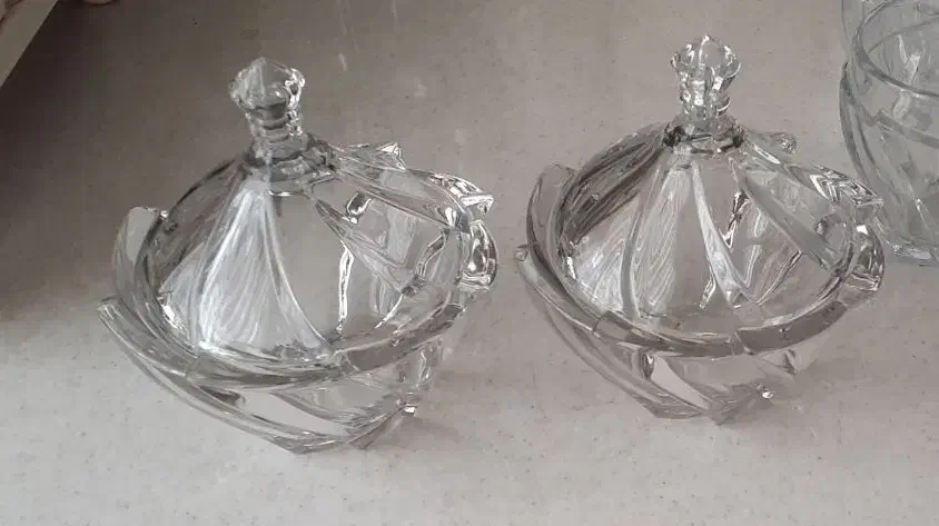 ۶ عدد استکان و ۲ عدد قندان|ظروف سرو و پذیرایی|تویسرکان, |دیوار