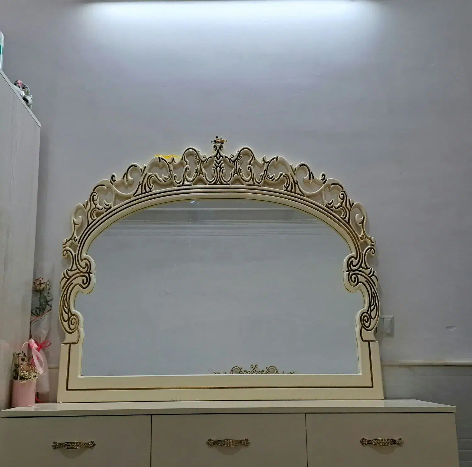 تخت خواب و مبلمان|مبلمان خانگی و میز عسلی|زرندیه, |دیوار