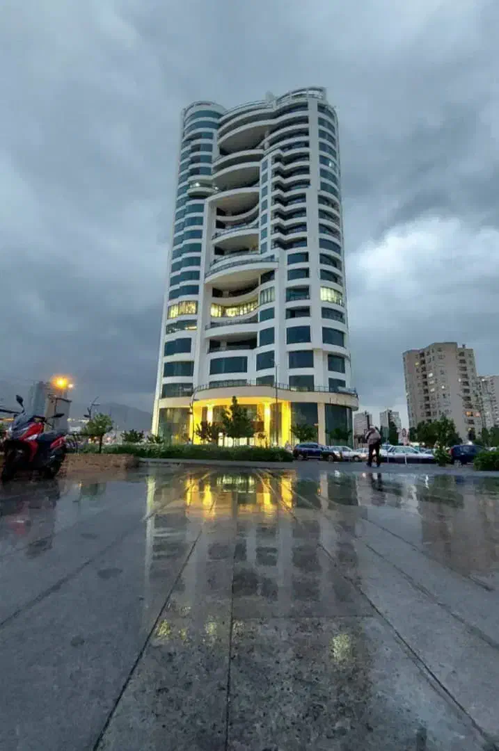 فروش واحد اداری/فلت/ویو دریاچه/برج برند لکسون|فروش دفتر کار، اتاق اداری، مطب|تهران, گلستان (شهرک راه آهن)|دیوار