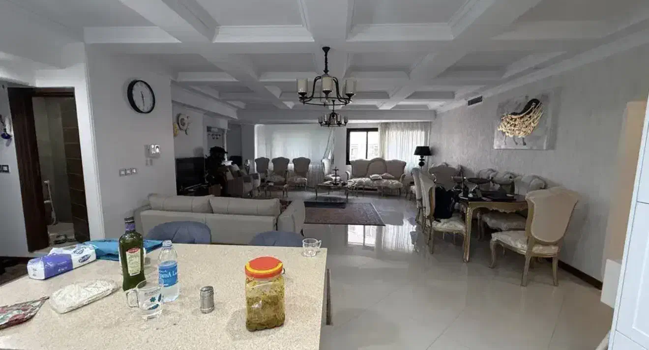 130متری شیک در برج باغ ازگل/گلزار/مشاعاتی جذاب