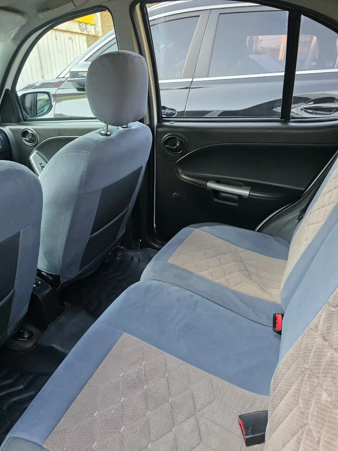 کوییک اتومات ساده ، ۴۰۲ ، کارکرد فقط۱۳۷۰۰|خودرو سواری و وانت|خرم‌آباد, |دیوار