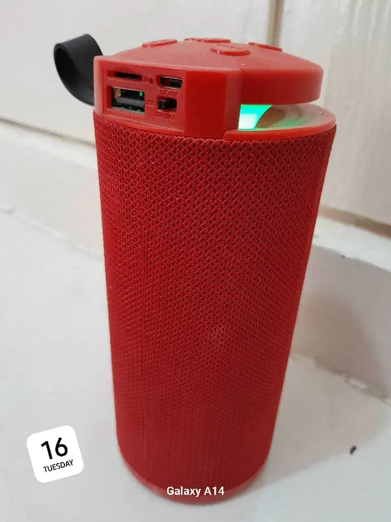 اسپیکر بلوتوث درحد نو شما آکبند درنظر بگیر|پخش‌کننده همراه|شهریار, شهریار|دیوار