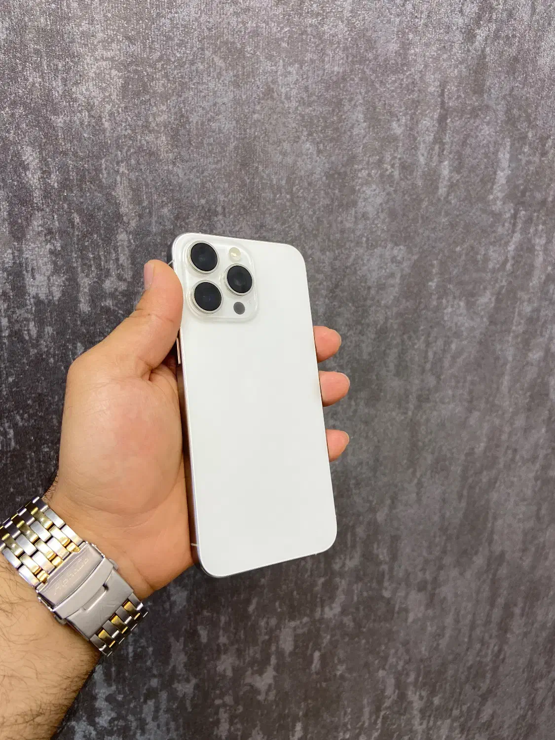 اپل ایفون /۱۵پرومکس/رنگ سفید /بدون ریجستر/باطری۹۸|موبایل|اصفهان, مفتح|دیوار