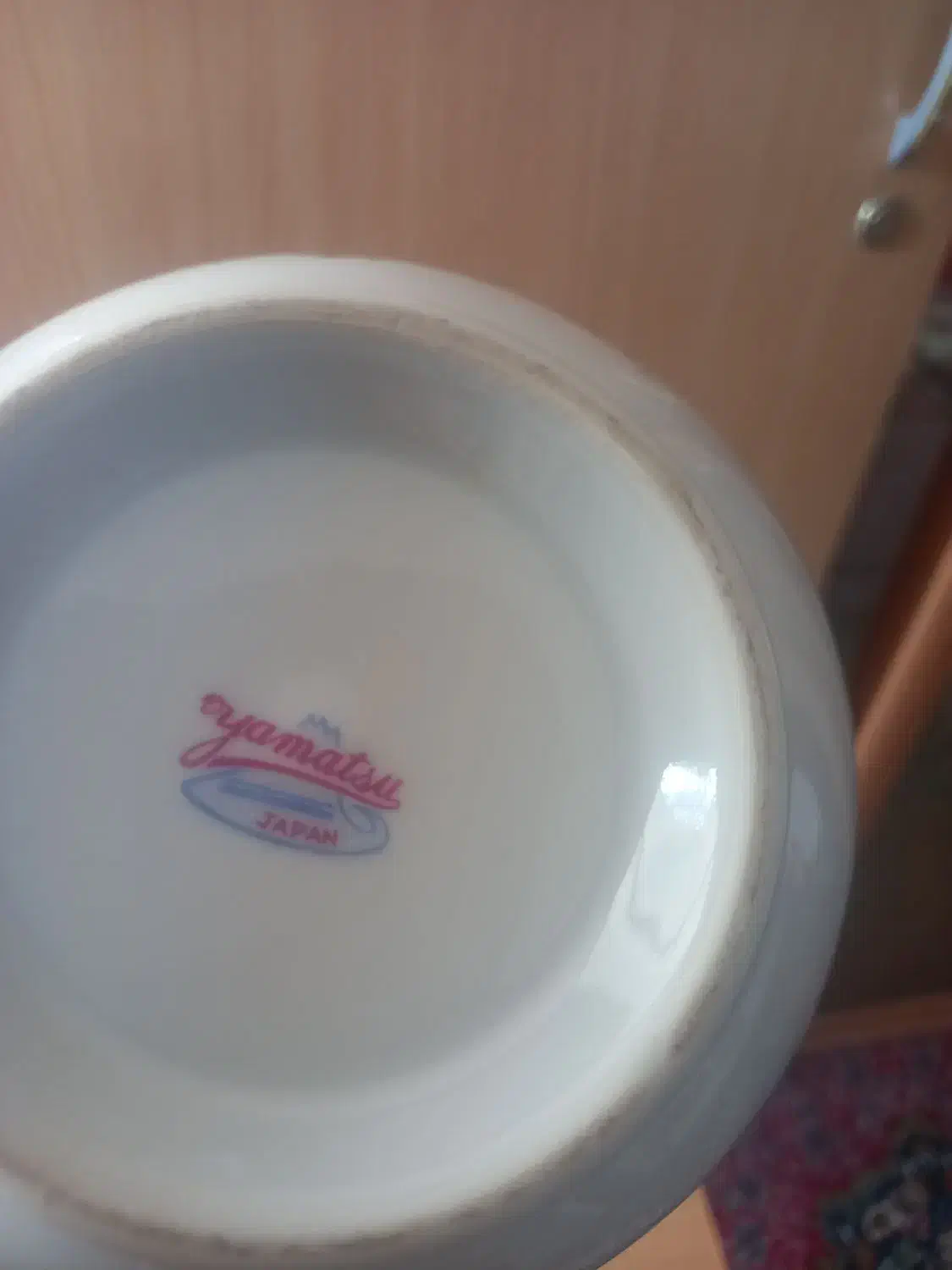 کاسه چینی گل قرمزی آنتیک|کلکسیون اشیاء عتیقه|اصفهان, جاوان|دیوار