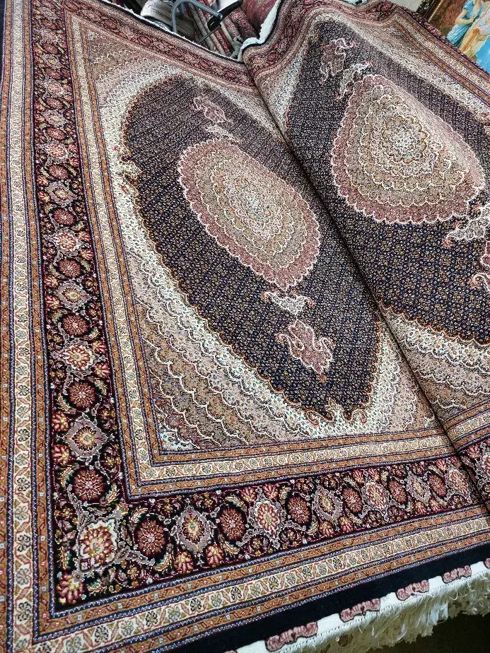 بورس فرش ریز ماهی تبریز به قیمت بافنده جفت ۶متری|فرش|تهران, شادمان|دیوار