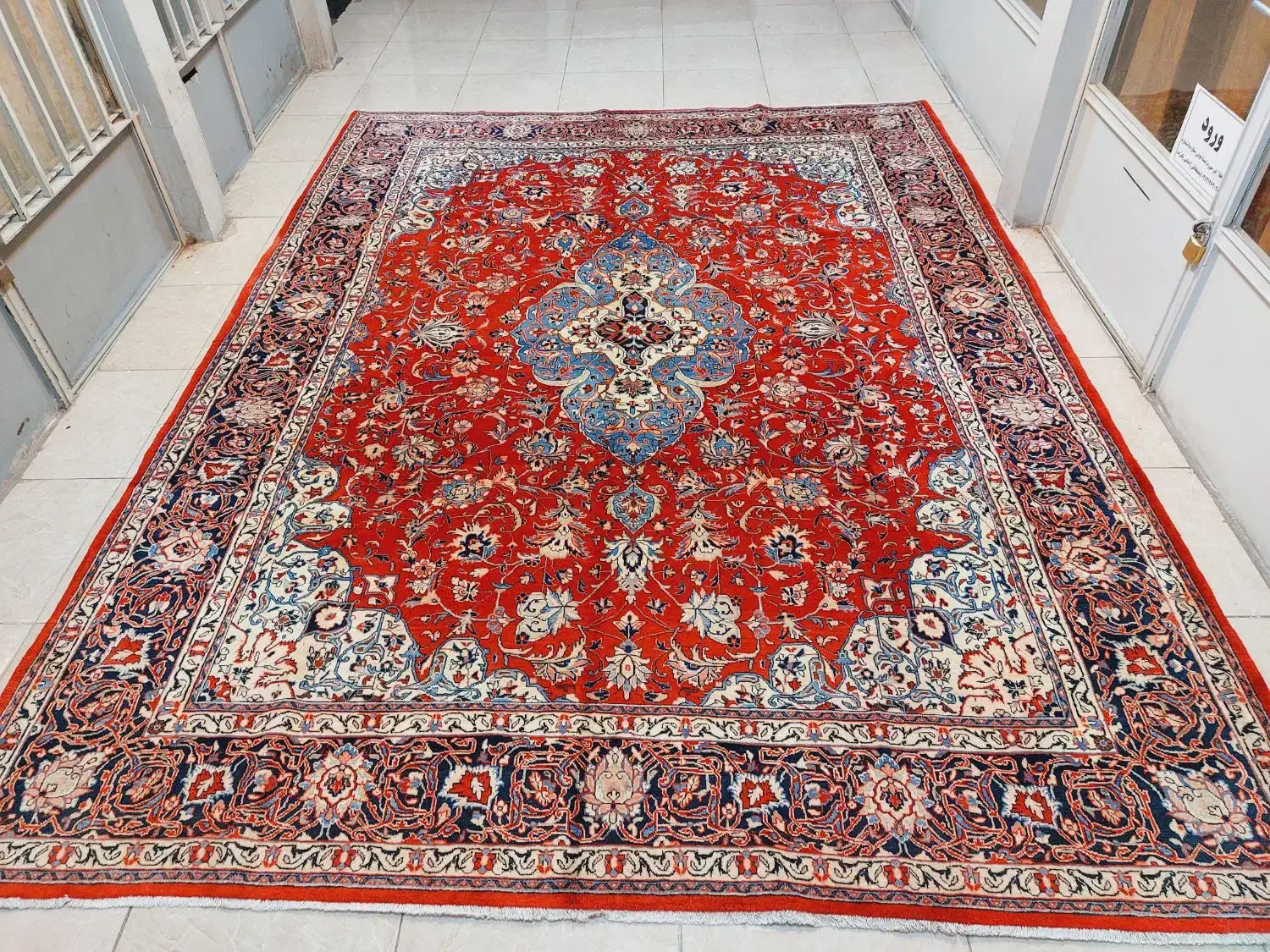 فرش دستباف ۹متری ساروق تخفیف بلک فرایدی داره|فرش|تهران, بازار|دیوار