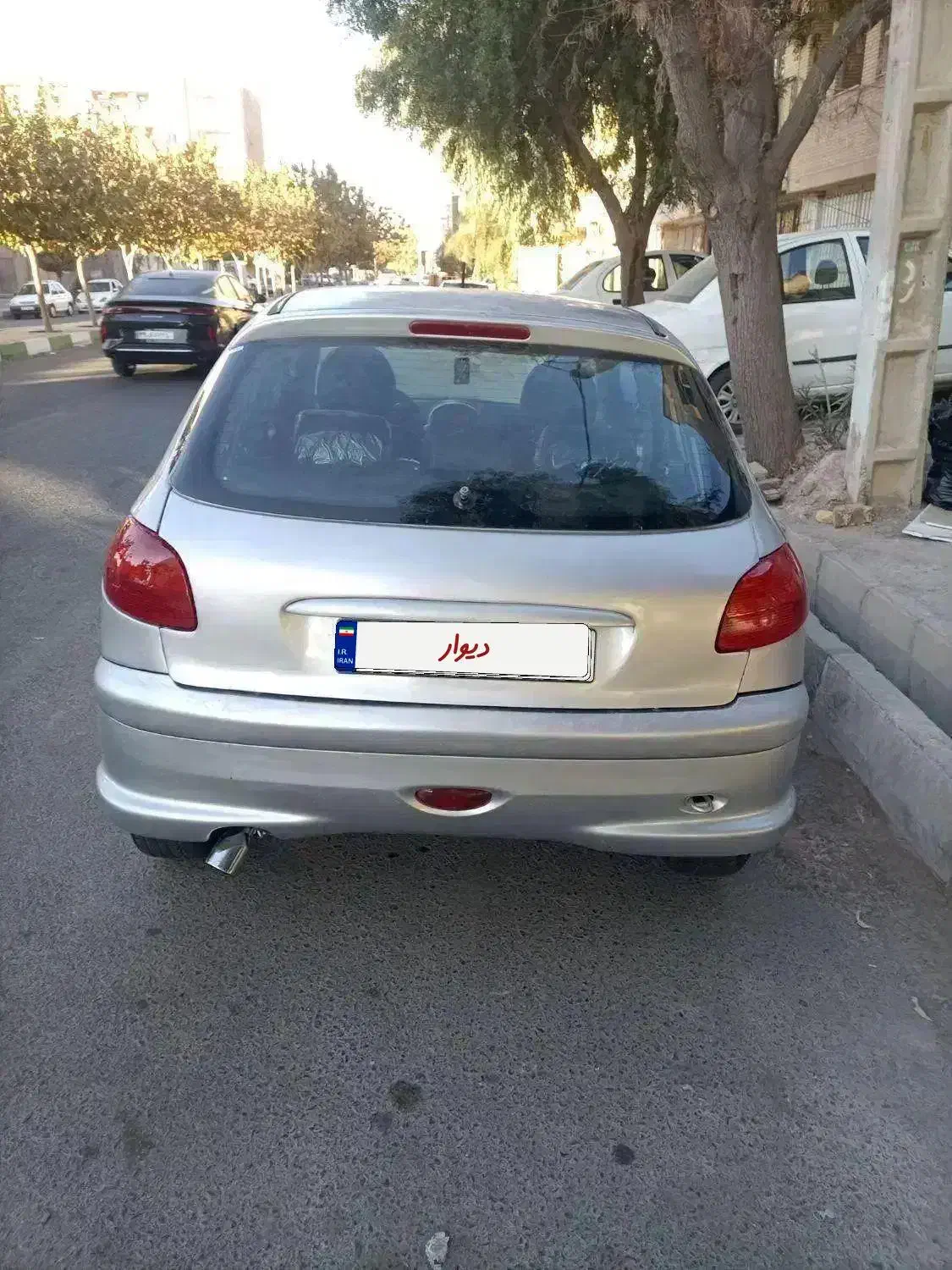 206تمیز 82 نقره ای|خودرو سواری و وانت|قم, قلعه یزدیها|دیوار