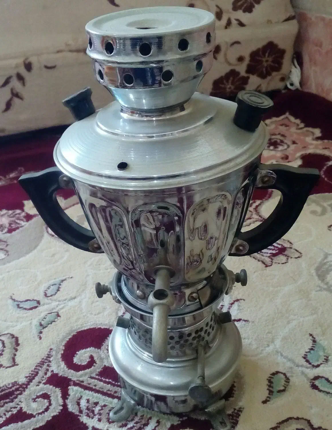 سماور نفتی عتیقه قدیمی|سماور، چایساز، قهوهساز|قم, قلعه کامکار|دیوار