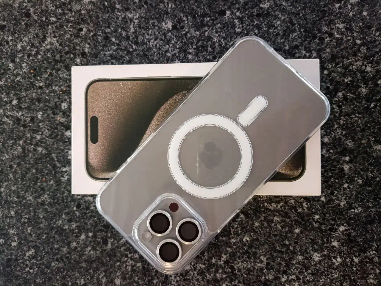 ایفون15پرومکس|موبایل|ملایر, |دیوار