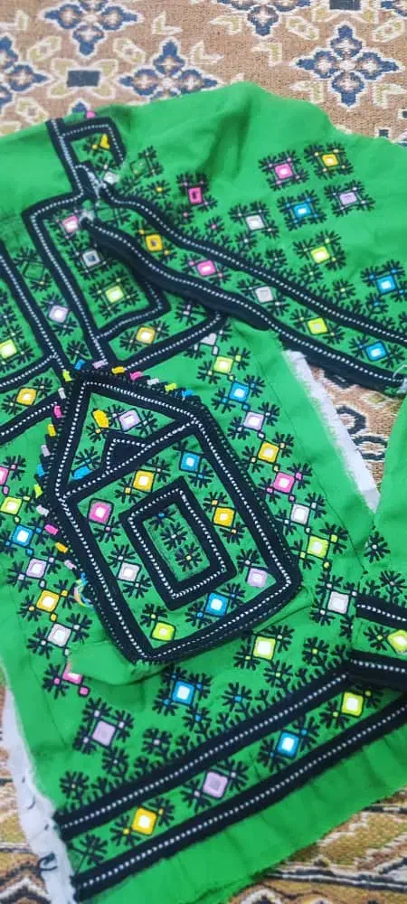 لباس بچگانه|لباس|سراوان, |دیوار