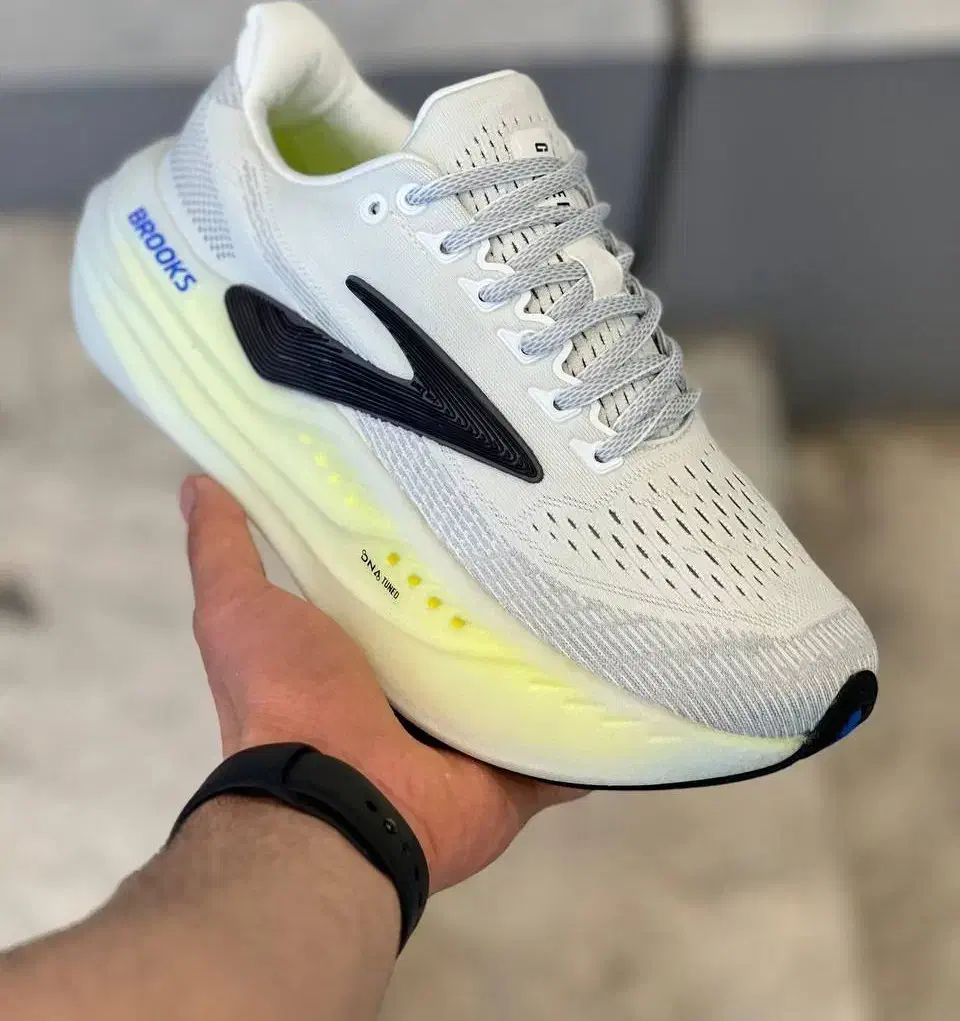 کتونی آکبند اورجینال..|کیف، کفش، کمربند|سنندج, |دیوار