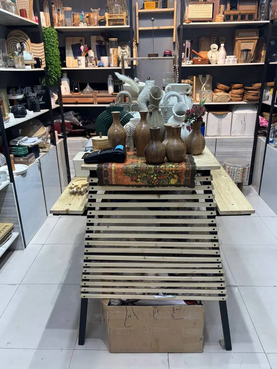 میز جزیره|بوفه، ویترین، کنسول|نقده, |دیوار