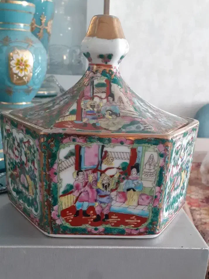 باقلوا خوری چینی گل مرغی آنتیک نقاشی کار دست قدیمی|کلکسیون اشیاء عتیقه|محمدیه-قزوین, |دیوار