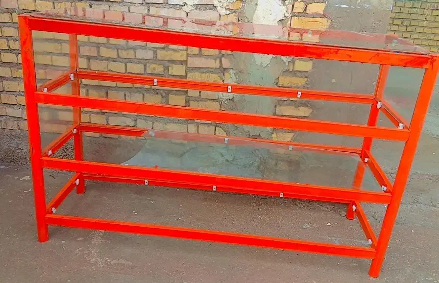 ویترین (قفسه)|بوفه، ویترین، کنسول|لالی, |دیوار