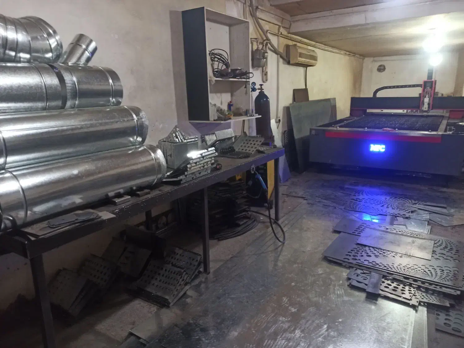 خدمات تخصصی جوشکاری و سازه‌ فلزی ( جوش برق و co2)|خدمات پیشه و مهارت|پاکدشت, پاکدشت (مامازند)|دیوار