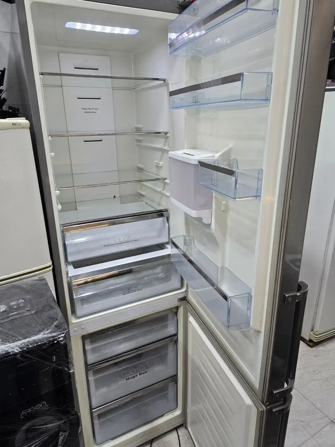 یخچال هایسنس درحدنو|یخچال و فریزر|بجنورد, |دیوار