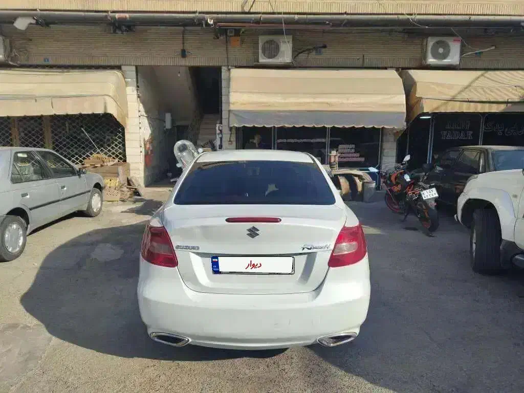 سوزوکی کیزاشی|خودرو سواری و وانت|تهران, شهرک فردوس (حسینی)|دیوار