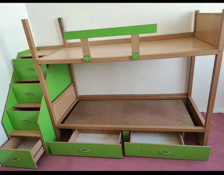 تخت خواب دو طبقه|تخت و سرویس خواب|میانه, |دیوار