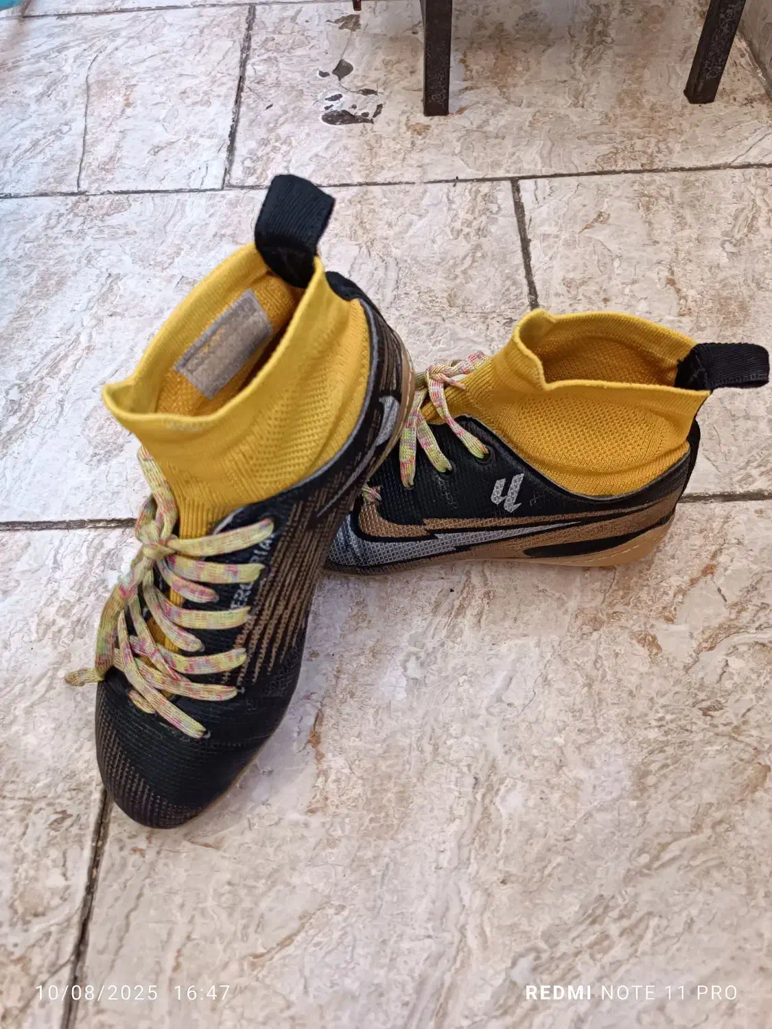 کفش فوتبالی چمن اصل|کیف، کفش، کمربند|تبریز, |دیوار