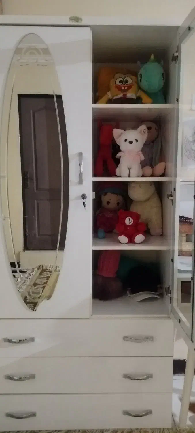 کمدبزرگ جادار|جاکفشی، کمد، دراور|چهاردانگه (تهران), |دیوار