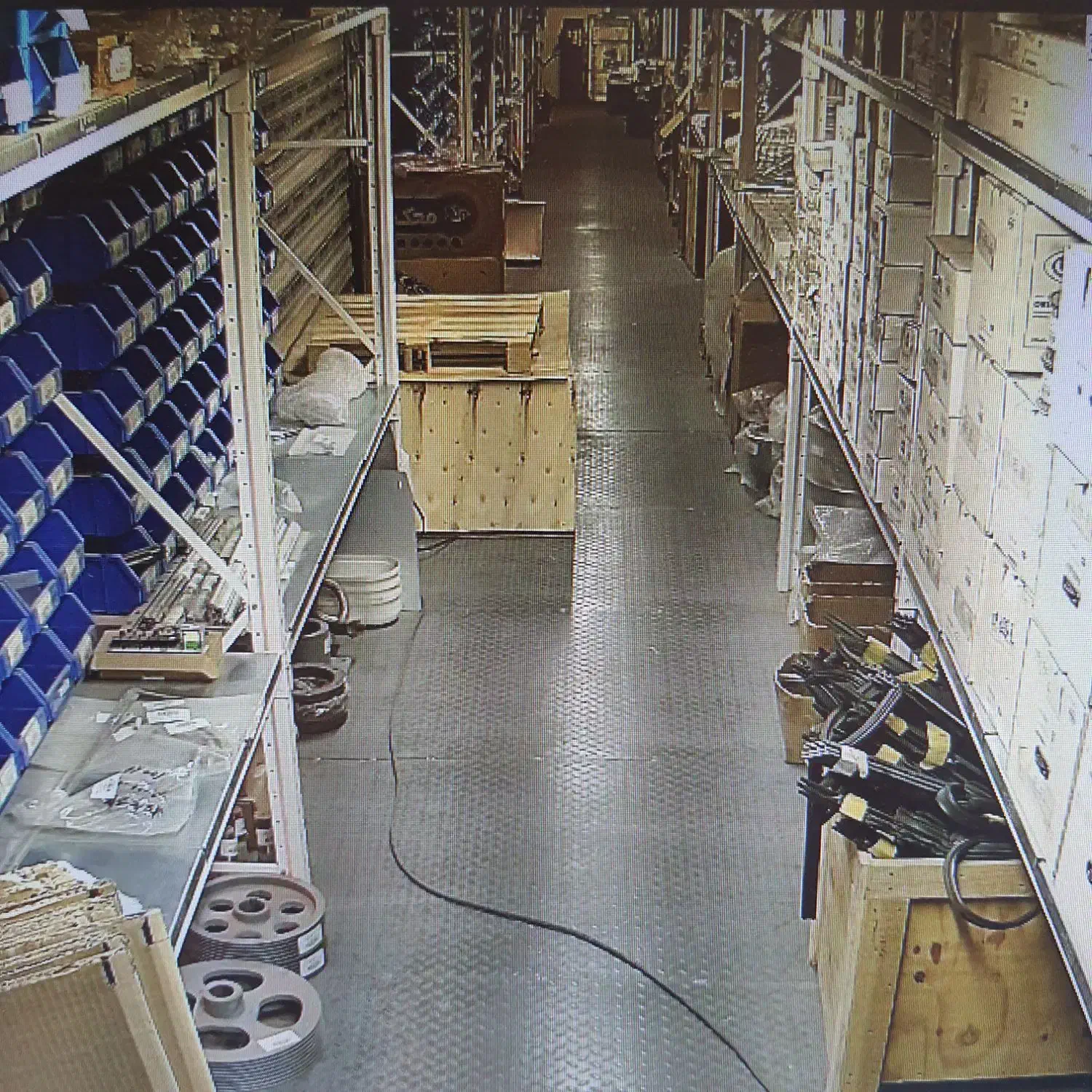 کارگر انبار|استخدام صنعتی، فنی، مهندسی|تهران, شهرک استقلال|دیوار