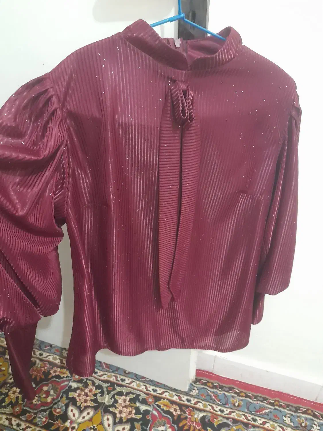 شومیز،در حد نو شاین،دار|لباس|سبزوار, علمدار|دیوار