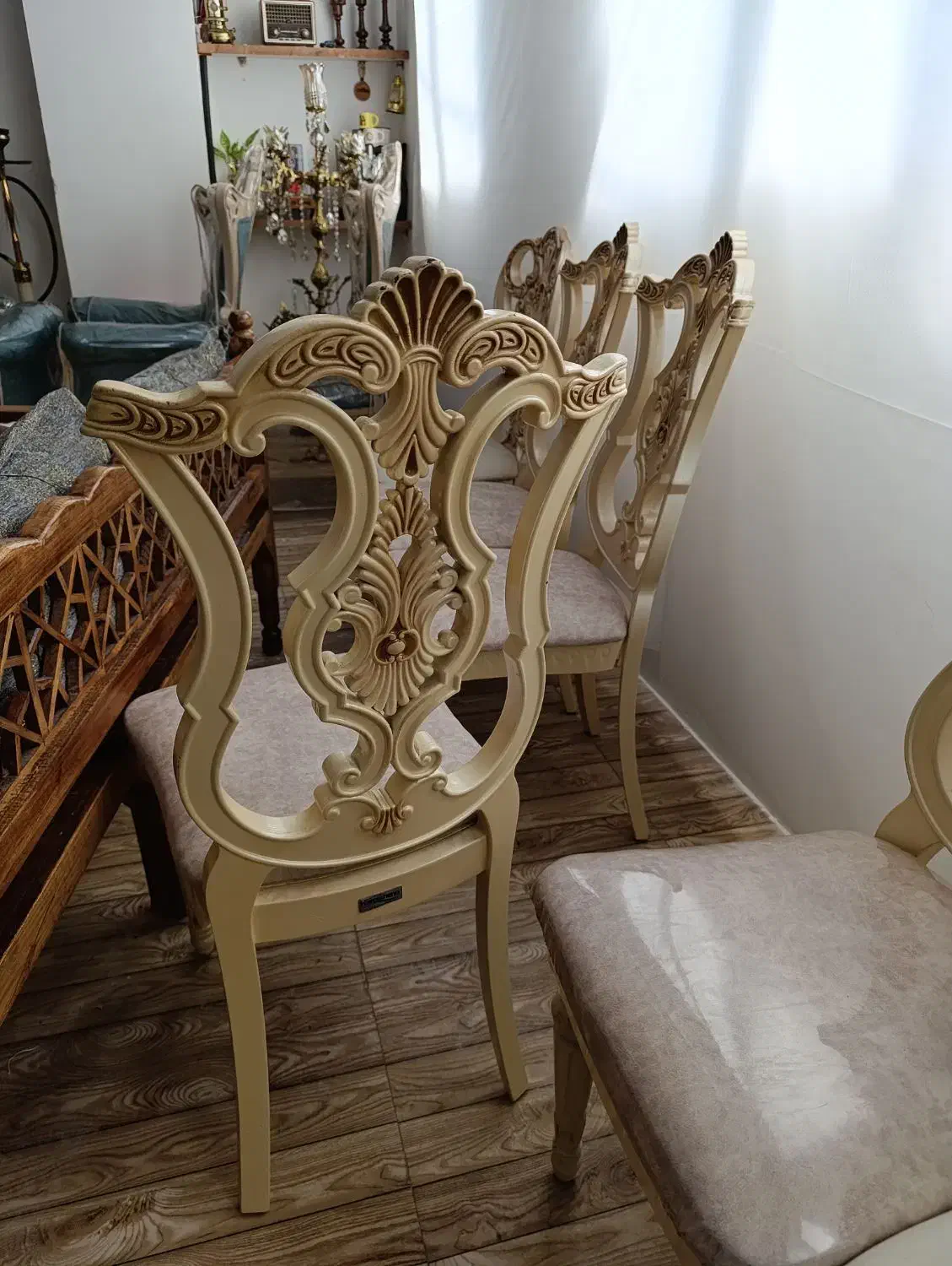 صندلی پلیمری|میز و صندلی غذاخوری|قم, قلعه کامکار|دیوار