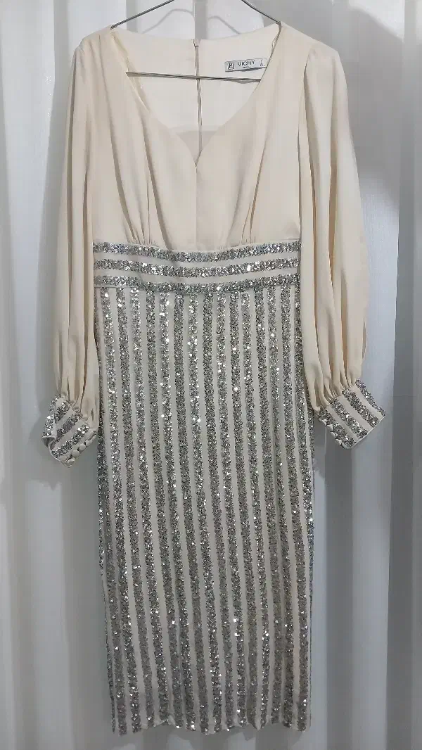 لباس مجلسی زنانه|لباس|مشهد, فتح المبین|دیوار