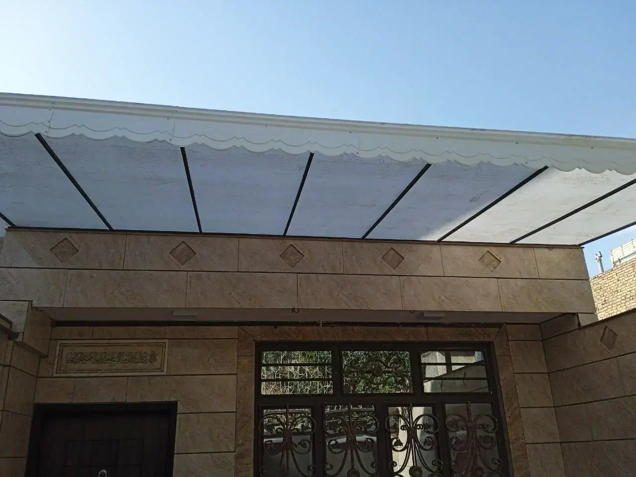 سقف شیب دار پلی کربنات فایبرگلس سایبان طلق|مصالح و تجهیزات ساختمان|مشهد, حرم مطهر رضوی|دیوار