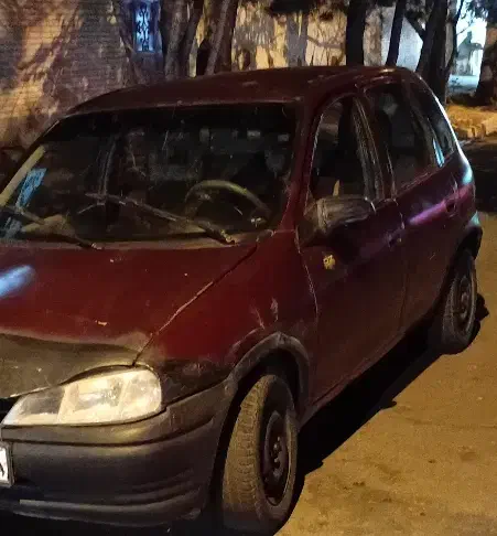 اپل کورسا۱۹۹۴|خودرو سواری و وانت|تبریز, |دیوار