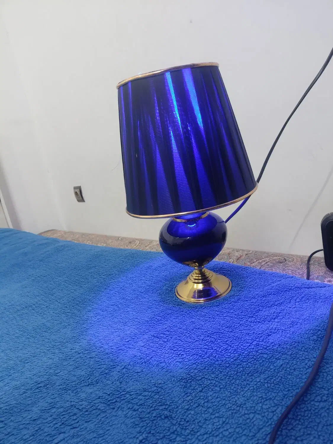 آباژور یا چراغ خواب|چراغ خواب و آباژور|قم, زنبیل آباد|دیوار