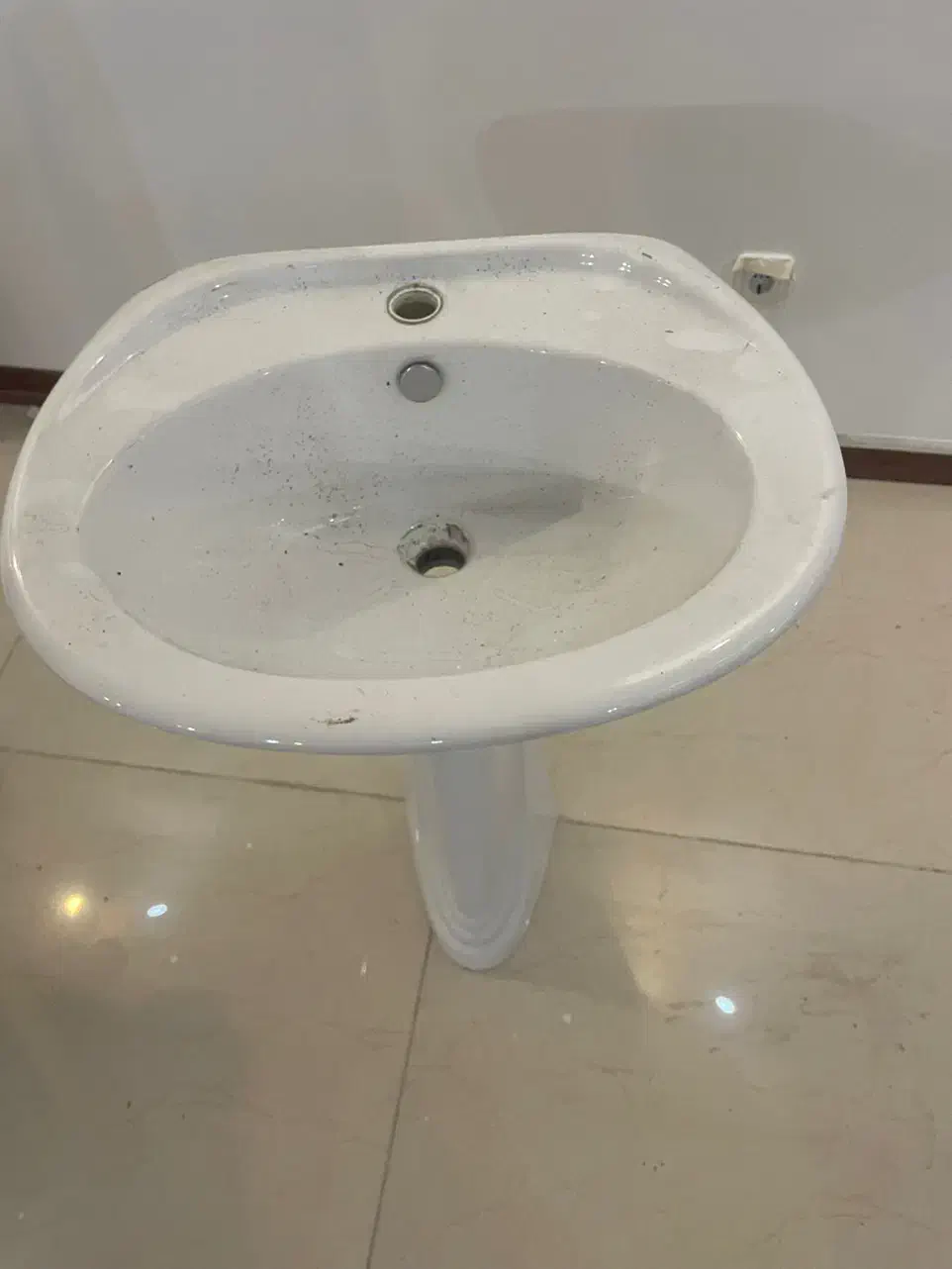 روشویی سرویس بهداشتی|لوازم سرویس بهداشتی|بابل, |دیوار