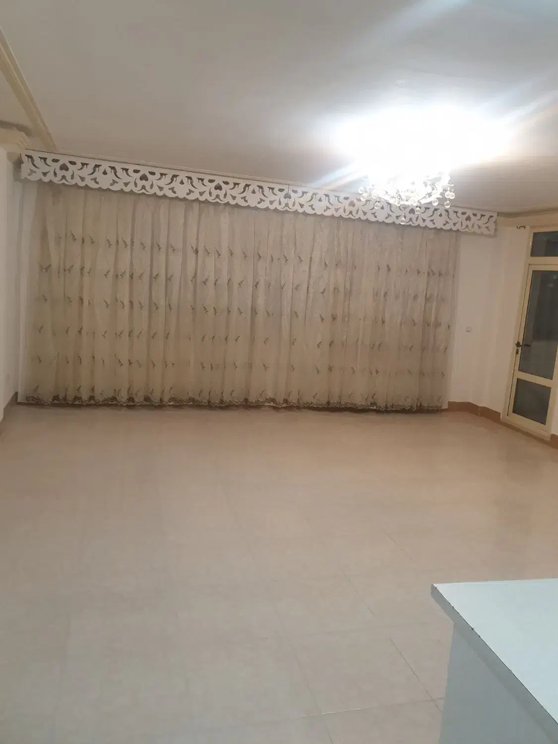 پارک ازادی اپارتمان۳خواب تک واحدی|اجارهٔ آپارتمان|شیراز, باغ تخت|دیوار