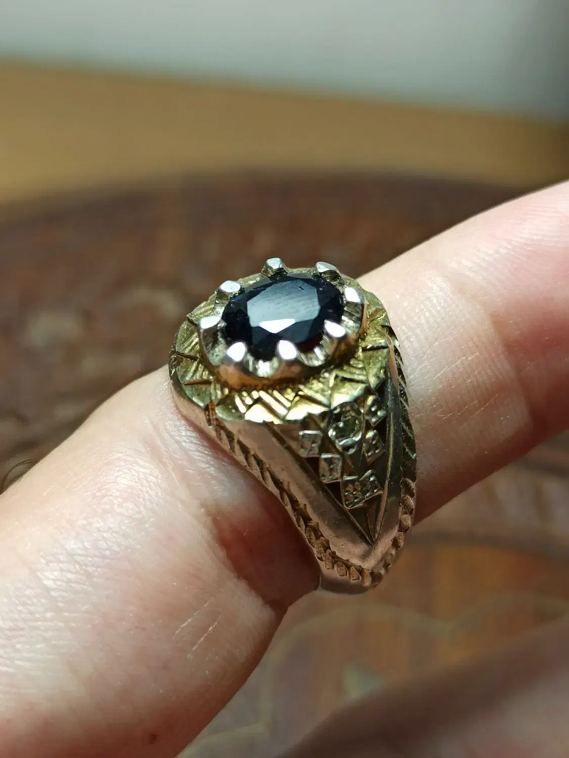 انگشتر یاقوت کبود|جواهرات|رشت, شهرک صبا|دیوار