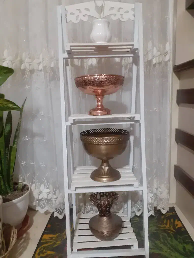 استند سفید چهارطبقه|صنایع دستی و سایر لوازم تزئینی|فولادشهر, مسکن مهر فولادشهر|دیوار