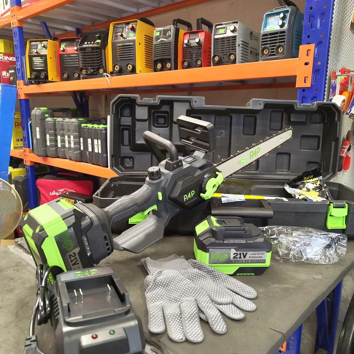 اره شارژی تیغه ۳۰ سانت پرقدرت ۲ باتری ۴.۵ آمپر|ابزارآلات|گرگان, |دیوار