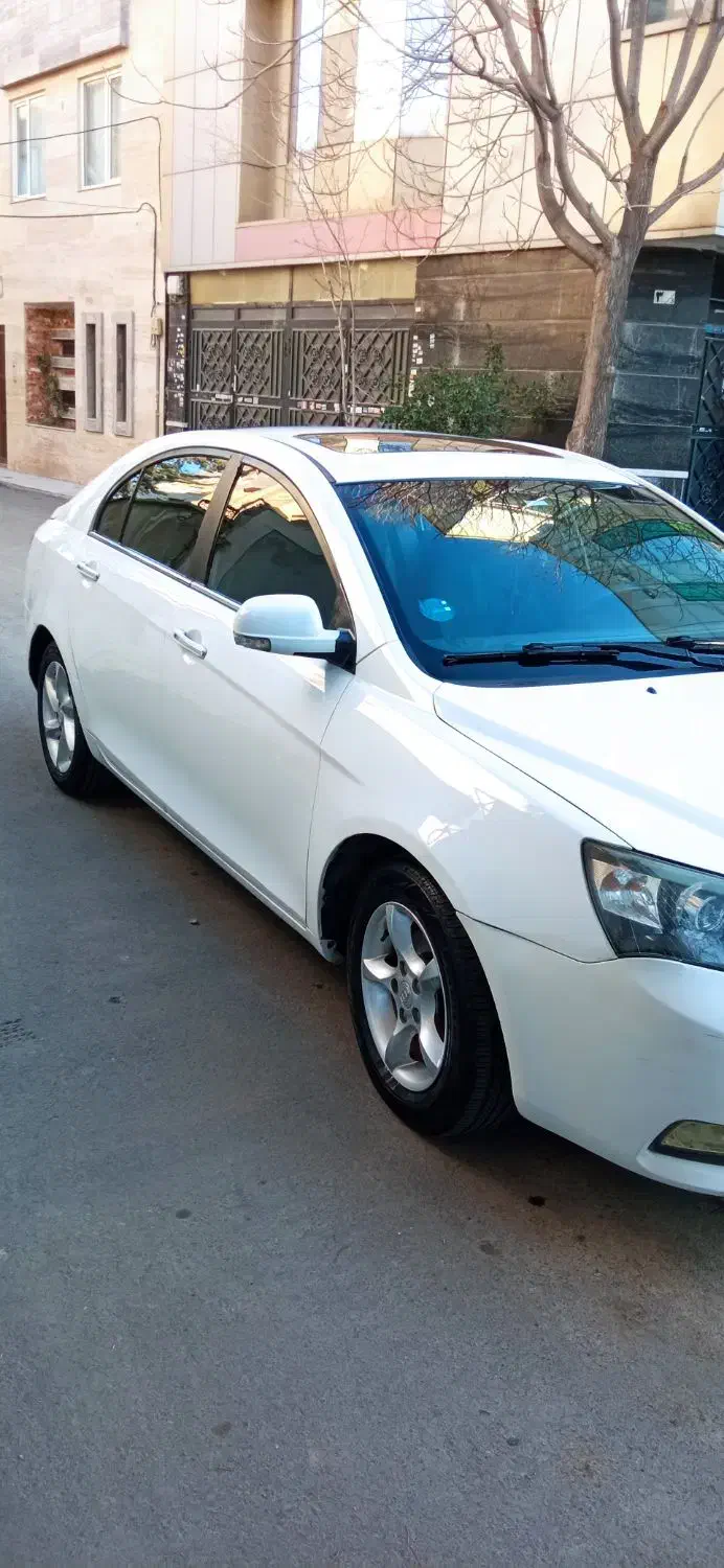 جیلی امگرند2013 الویت معاوضه|خودرو سواری و وانت|مشهد, حسابی جنوبی (شهرک غرب)|دیوار