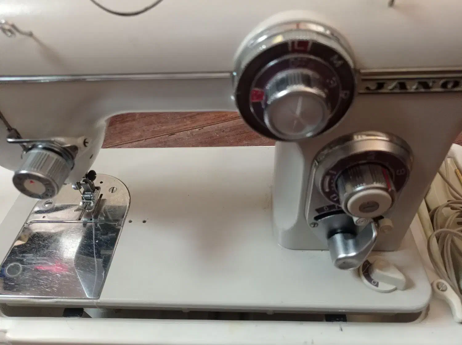 چرخ خیاطی ژانومه مدل ۶۷۲ اصل ژاپن|چرخ خیاطی و ریسندگی|فسا, |دیوار