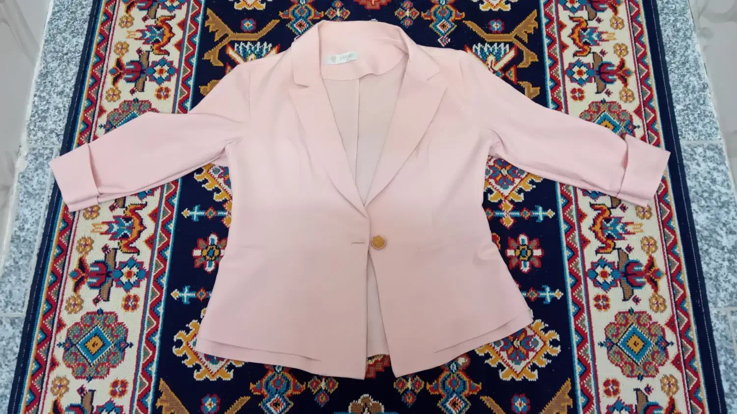 کت مجلسی|لباس|کبودرآهنگ, |دیوار