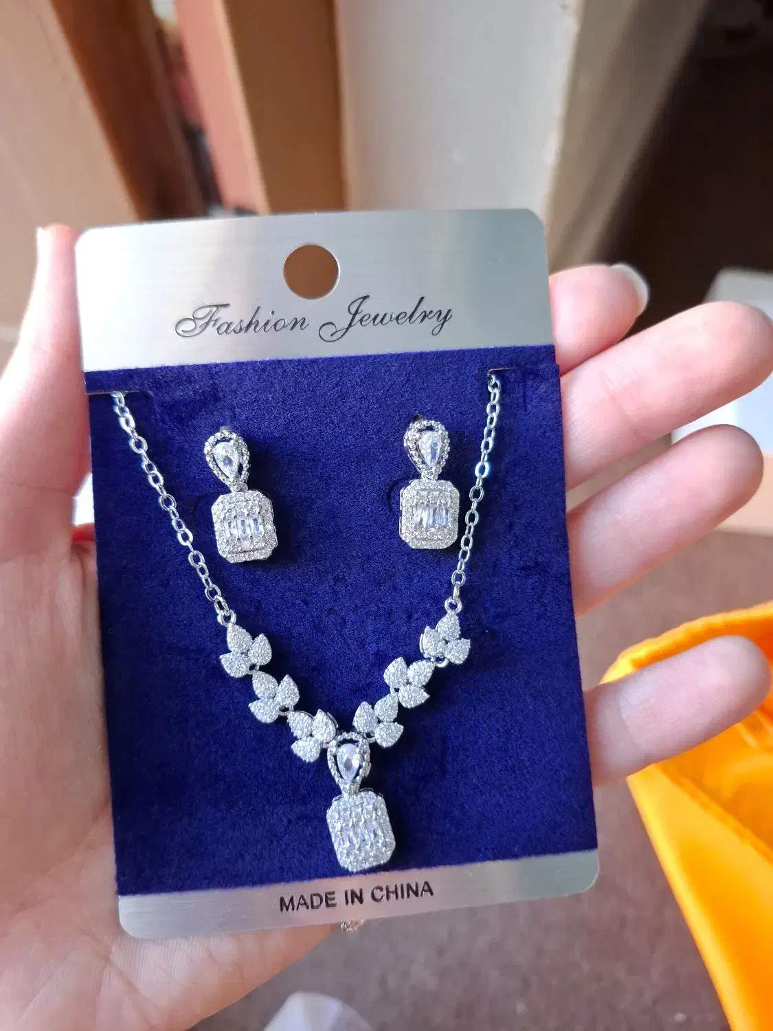 اکسسوری و بدلیجات|بدلیجات|دامغان, |دیوار