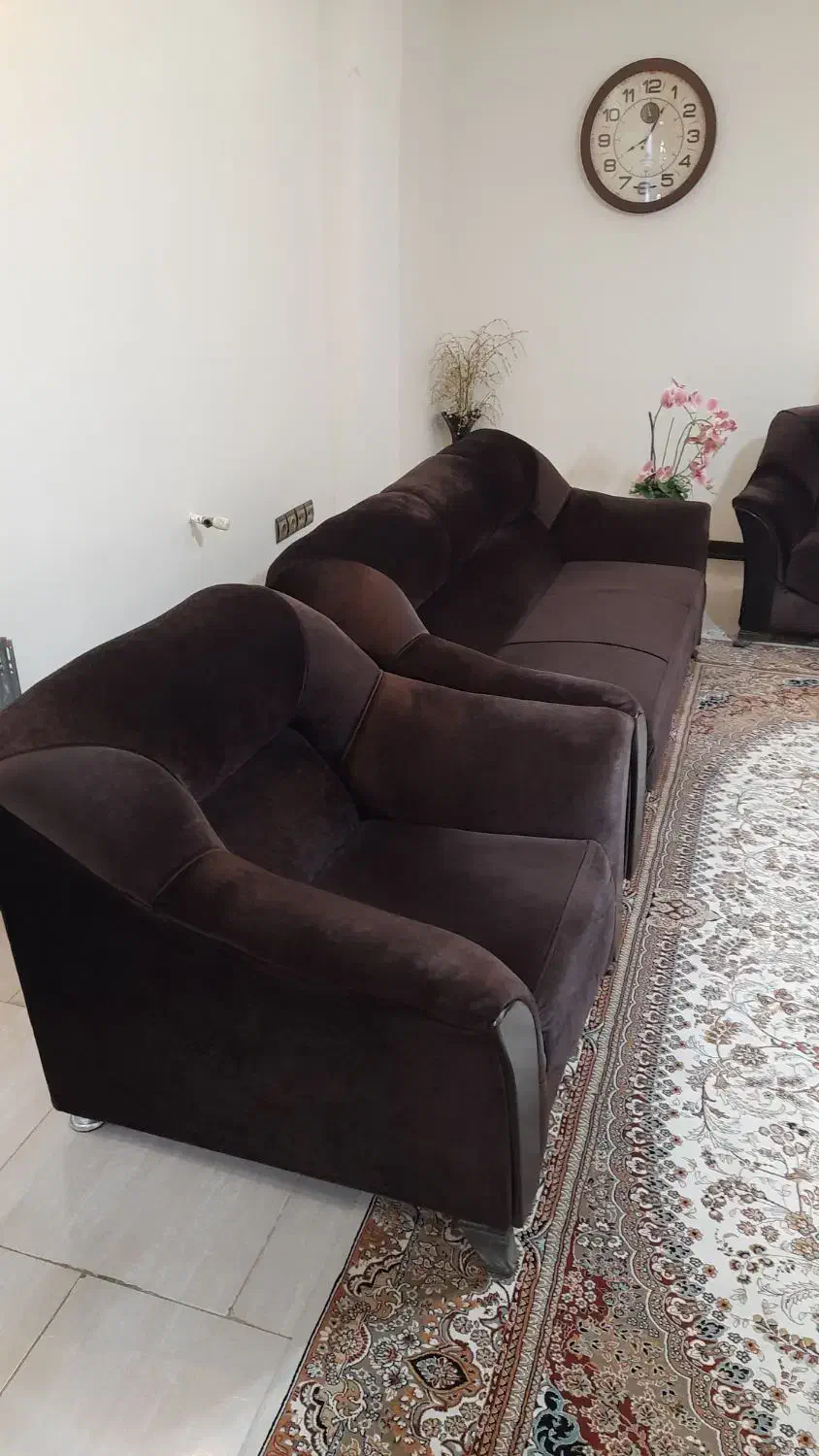 فروش مبل ۷ نفره رویه مخمل چوب نراد|مبلمان خانگی و میز عسلی|بابلسر, |دیوار