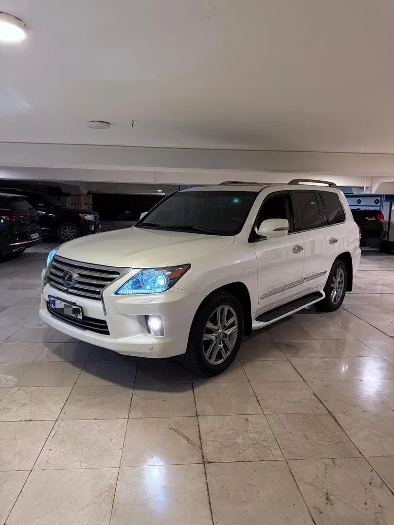 لکسوس LX570  فول عمانی 2013|خودرو سواری و وانت|تهران, ولنجک|دیوار