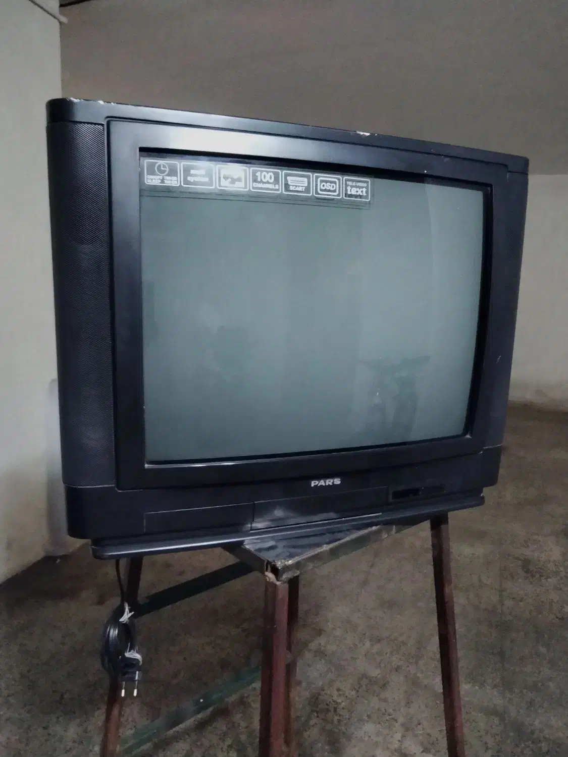 تلویزیون 20اینچ|تلویزیون و پروژکتور|تهران, نیروی هوایی (پیروزی)|دیوار