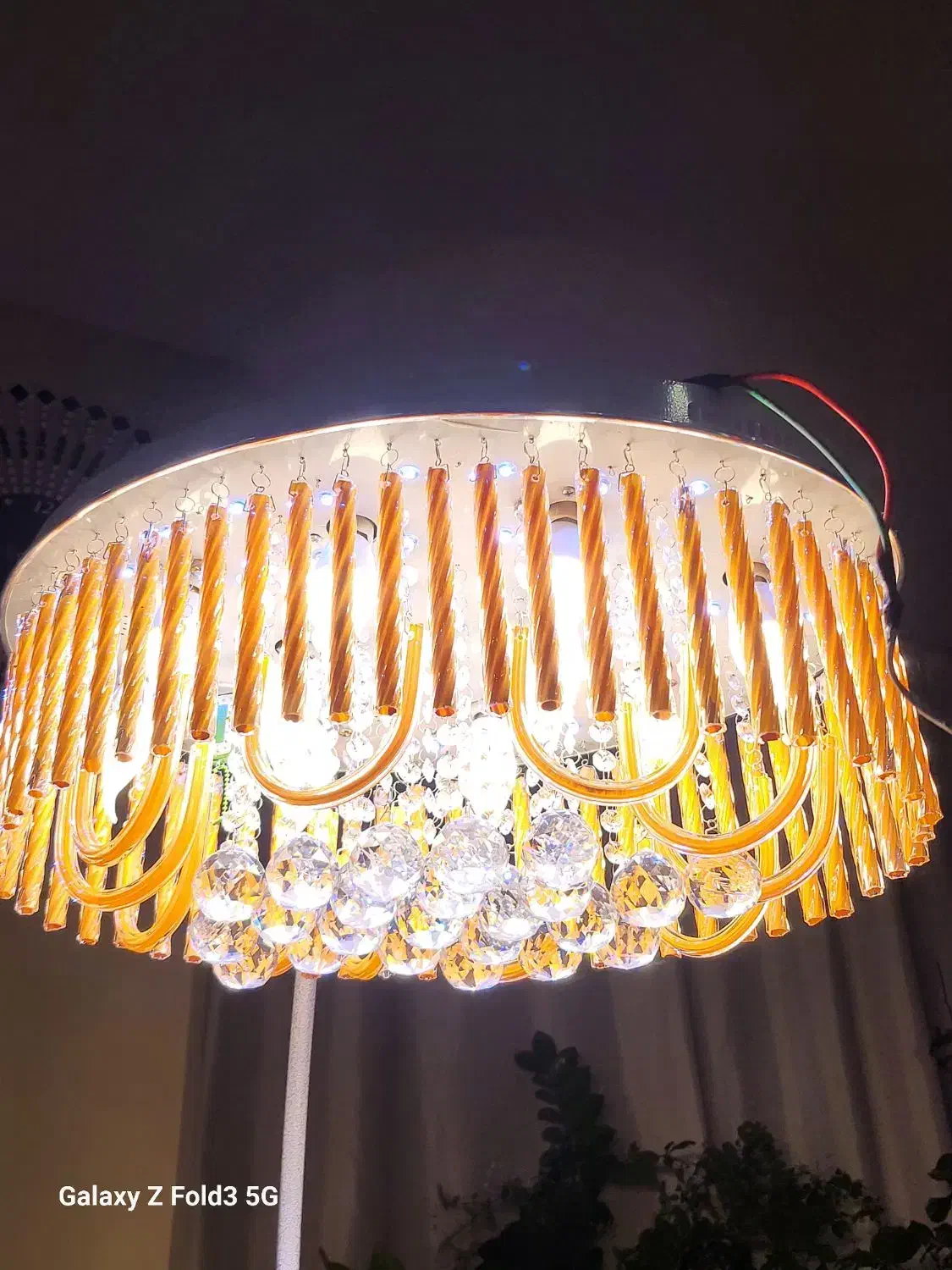 لوستر اسپیکر دار با دو کنترل وارداتی نوو|لوستر و چراغ آویز|کرمان, |دیوار