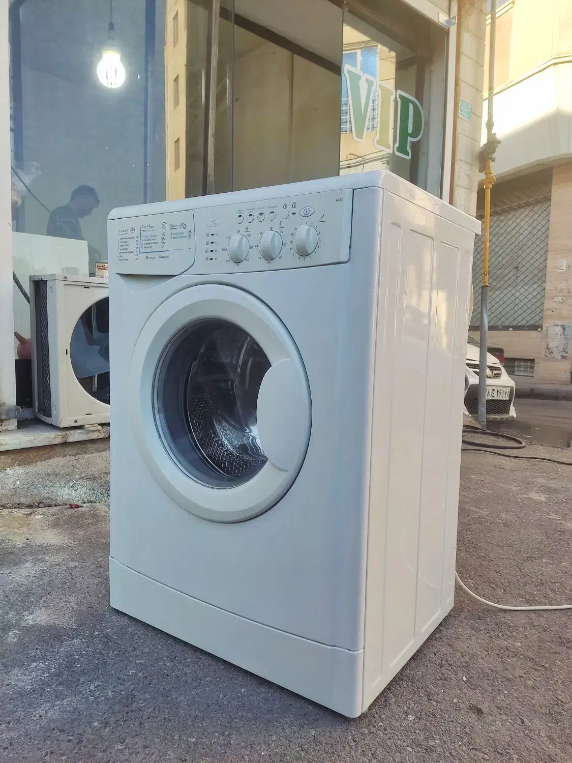 لباسشویی ایندزیت ۶ کیلویی درحد|ماشین لباسشویی و خشک‌کن لباس|اسلام‌شهر, شهرک قائمیه|دیوار