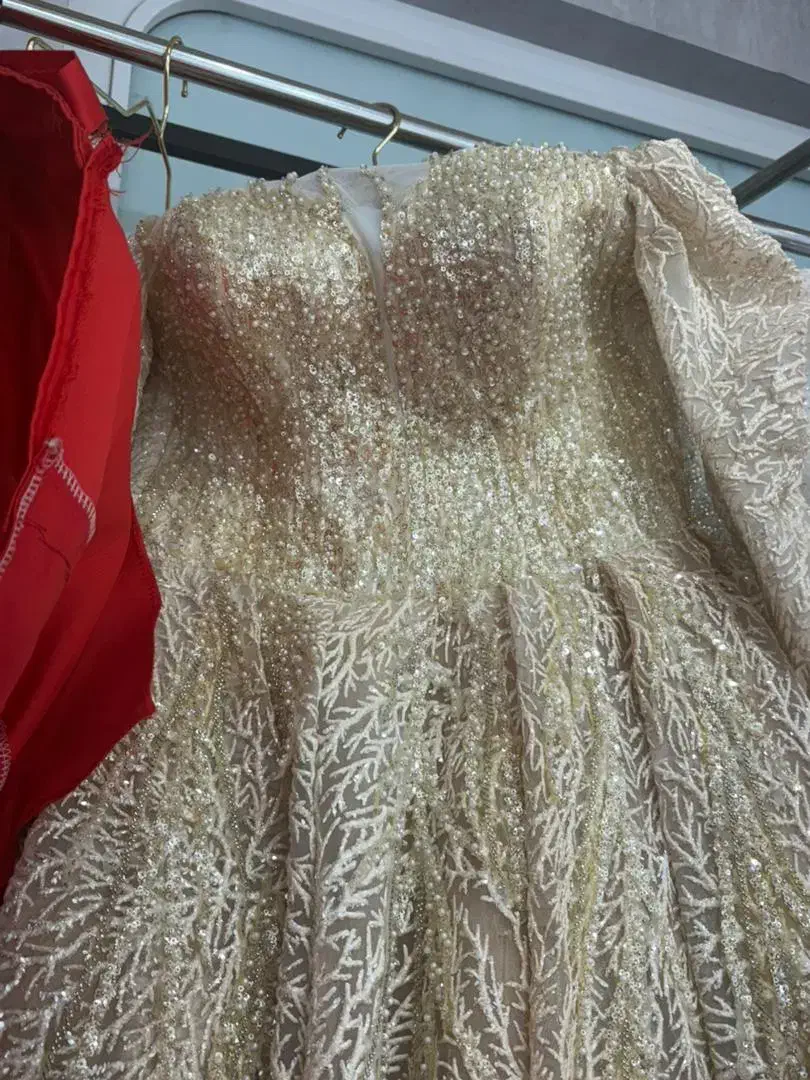 لباس عروس|لباس|سراوان, |دیوار